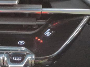 Peugeot E-2008 50kWh GT Line (136 ps) - HEATED SEATS - LANE DEPARTURE  - BLUETO