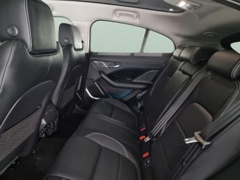 Jaguar I-PACE 400 90kWh HSE 4WD (400 ps) - MERIDIAN AUDIO - HEATED STEERING