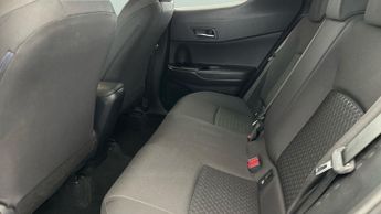 Toyota C-HR 1.8 VVT-h GPF Icon CVT (122 ps) - BLUETOOTH - AIR CON - AUTO HEA