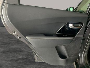 Kia Niro 64kWh 4 (201 bhp) - REVERSE CAM - NAV - HEATED LEATHER