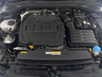 Volkswagen Golf 2.0 TDI Life DSG (115 ps) - LANE DEPARTURE  - WIFI - BLUETOOTH