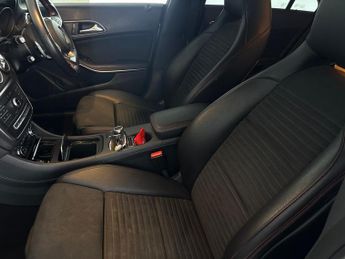 Mercedes-Benz CLA 2.1 CLA220d AMG Line Coupe 7G-DCT (177 ps) - PADDLE SHIFT - CLIM