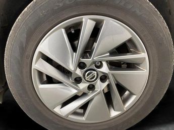 Nissan Qashqai 1.3 DIG-T MHEV Acenta Premium XTRON (158 ps) - LANE DEPARTURE  -