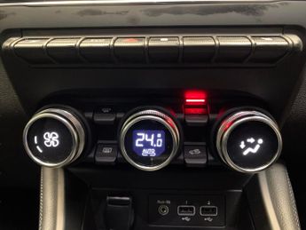 Renault Zoe R135 EV50 52kWh GT Line + (Rapid Charge) (134 bhp) - REVERSE CAM