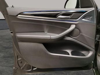 BMW iX3 80kWh Premier Edition (286 ps) - LEATHER - HEATED SEATS - NAV