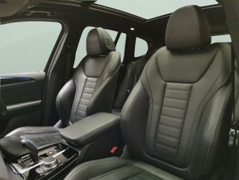 BMW iX3 80kWh Premier Edition (286 ps) - LEATHER - HEATED SEATS - NAV