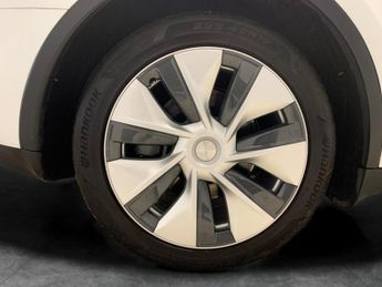 Tesla Model Y SUV RWD (346 ps) - LED - REVERSE CAM - NAV