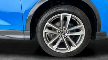 Audi Q3 2.0 TDI 35 Black Edition S Tronic (150 ps) - DRIVING MODES