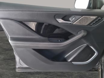 Jaguar I-PACE 400 90kWh HSE 4WD (400 ps) - MERIDIAN AUDIO - HEATED STEERING