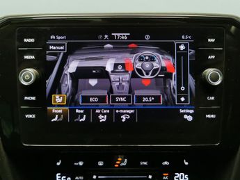 Volkswagen Passat 1.4 TSI 13kWh GTE Plug-in DSG (218 ps) - AUTO HEADLIGHTS - DAB