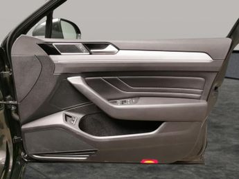 Volkswagen Passat 1.4 TSI 13kWh GTE Plug-in DSG (218 ps) - AUTO HEADLIGHTS - DAB