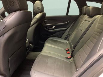 Mercedes-Benz E Class 2.0 E220d AMG Line (Premium) G-Tronic+ (194 ps) - HEATED LEATHER