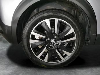 Peugeot E-2008 50kWh GT Line (136 ps) - HEATED SEATS - LANE DEPARTURE  - BLUETO