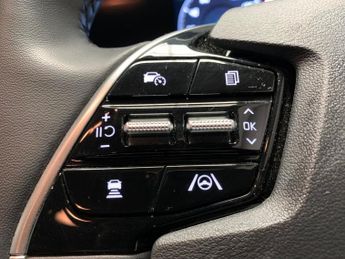 Kia Niro 64.8kWh 3 (201 bhp) - HEATED SEATS - NAV - HEATED STEERING