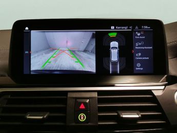 BMW iX3 80kWh Premier Edition (286 ps) - LEATHER - HEATED SEATS - NAV