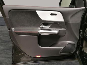 Mercedes-Benz EQA EQA 250+ 70.5kWh AMG Line (Premium) (190 ps) - NAV - ADAPTIVE LI