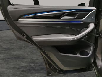 BMW iX3 80kWh Premier Edition (286 ps) - LEATHER - HEATED SEATS - NAV