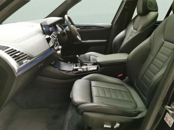 BMW iX3 80kWh Premier Edition (286 ps) - LEATHER - HEATED SEATS - NAV