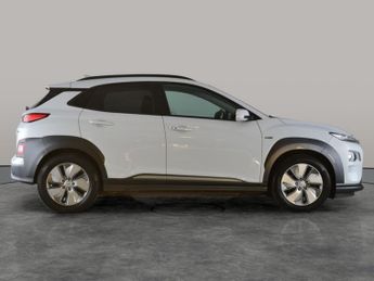 Hyundai Kona 64kWh Premium (7kW Charger) (204 ps) - NAV - BLIND SPOT ASSIST