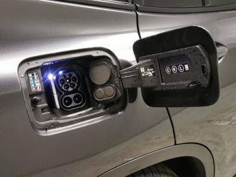 BMW iX3 80kWh Premier Edition (286 ps) - LEATHER - HEATED SEATS - NAV