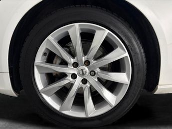 Volvo V90 2.0 T4 Momentum Plus (190 ps) - CARPLAY - PARK ASSIST - LED