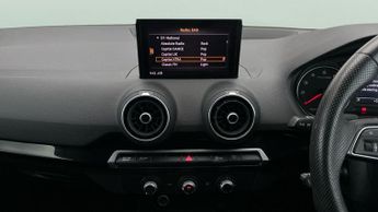 Audi Q2 1.5 TFSI CoD 35 Black Edition S Tronic (150 ps) - DAB - PRIVACY 