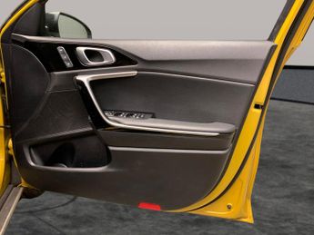 Kia Xceed 1.6 GDi 8.9kWh 4 Plug-in DCT (139 bhp) - NAV - HEATED SEATS