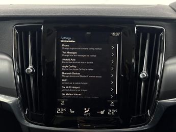 Volvo V90 2.0 T4 Momentum Plus (190 ps) - CARPLAY - PARK ASSIST - LED