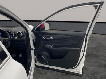 MG Mg Hs 1.5 T-GDI Exclusive DCT (162 ps) - HEATED SEATS - NAV - BLIND SP