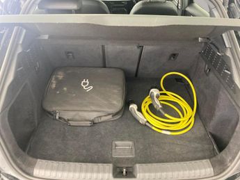 Audi A3 1.4 TFSIe 40 Sport Sportback Plug-in S Tronic 13kWh (204 ps) - B