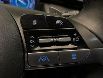 Hyundai Tucson 1.6 h T-GDi 13.8kWh Premium Plug-in 4WD (265 ps) - HEATED SEATS