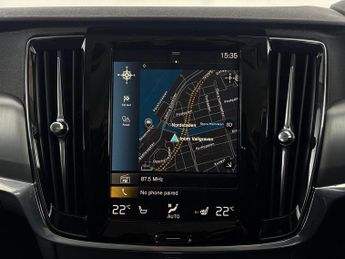 Volvo V90 2.0 T4 Momentum Plus (190 ps) - CARPLAY - PARK ASSIST - LED
