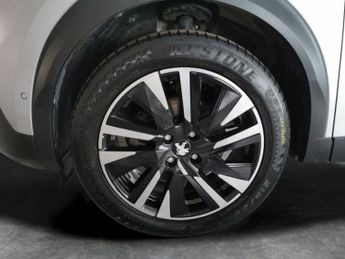 Peugeot E-2008 50kWh GT Line (136 ps) - HEATED SEATS - LANE DEPARTURE  - BLUETO