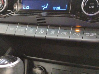 Hyundai Kona 1.6 h-GDi SE Connect DCT (141 ps) - BLUETOOTH - DIGITAL DASH - P