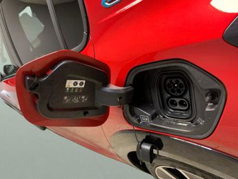 Peugeot E-208 50kWh GT (7kW Charger) (136 ps) - LED - REVERSE CAM - NAV