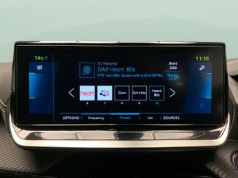 Peugeot E-208 50kWh GT (7kW Charger) (136 ps) - LED - REVERSE CAM - NAV