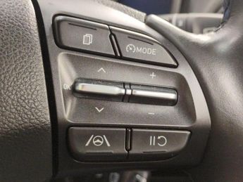 Hyundai Kona 1.6 h-GDi SE Connect DCT (141 ps) - BLUETOOTH - DIGITAL DASH - P