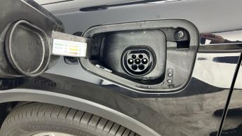 Volkswagen Tiguan 1.4 TSI 13kWh Life Plug-in DSG (245 ps) - NAV - BLUETOOTH - PARK