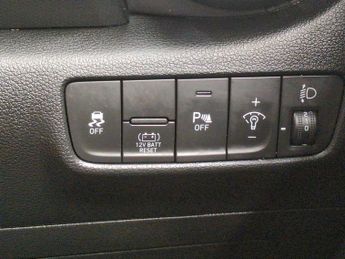 Hyundai Kona 1.6 h-GDi SE Connect DCT (141 ps) - BLUETOOTH - DIGITAL DASH - P