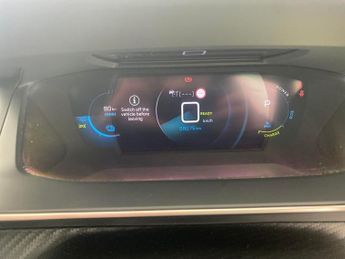 Peugeot E-2008 50kWh GT Premium (136 ps) - REVERSE CAM - ALCANTARA - NAV