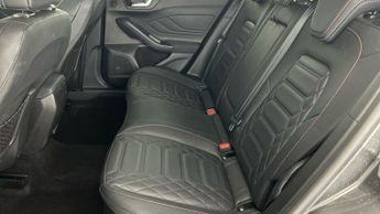 Ford Focus 1.0T EcoBoost MHEV ST-Line X DCT (155 ps) - FORD SYNC - KEYFREE 