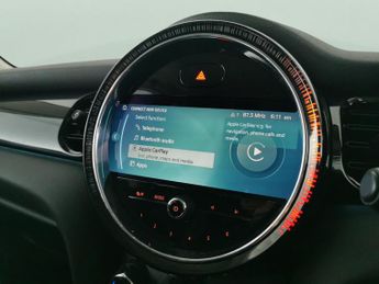 Mini Electric Hatch Cooper SE 32.6kWh Level 1 (184 ps) - CARPLAY - KEYLESS ENTRY - L