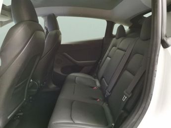 Tesla Model Y SUV RWD (346 ps) - HEATED STEERING - BLIND SPOT ASSIST - WIFI