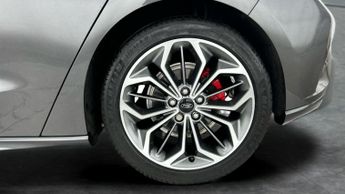 Ford Focus 1.0T EcoBoost MHEV ST-Line X DCT (155 ps) - FORD SYNC - KEYFREE 