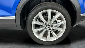 Volkswagen T-Roc 1.5 TSI GPF EVO SEL DSG (150 ps) - NAV - CARPLAY - LED