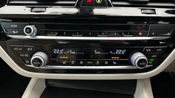 BMW 5 Series 2.0 520d MHT M Sport Steptronic (190 ps) - MF INSTRUMENT PANEL