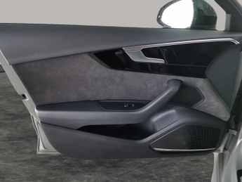 Audi A4 2.0 TFSI 40 Black Edition S Tronic (204 ps) - B&O AUDIO - LED - 