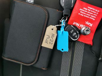 Mini Electric Hatch Cooper SE 32.6kWh Level 1 (184 ps) - CARPLAY - KEYLESS ENTRY - L