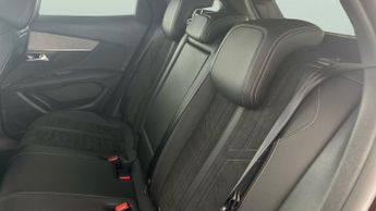 Peugeot 3008 1.2 PureTech GT Premium EAT (130 ps) - PARK ASSIST - LED - NAV