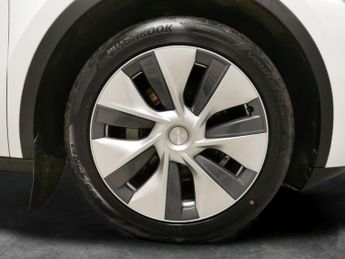 Tesla Model Y SUV RWD (346 ps) - HEATED STEERING - BLIND SPOT ASSIST - WIFI